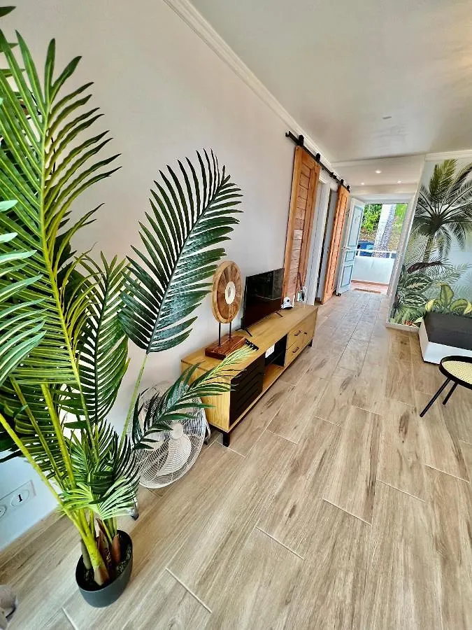 Ti kaz COCO DOUCEUW PIERRE ET VACANCES sea view Sainte-Anne  Appartement Sainte-Anne (Grande-Terre)